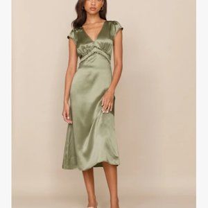 NWOT Reformation Kaye Silk Dress in Artichoke Green Midi Ruching Fitted
